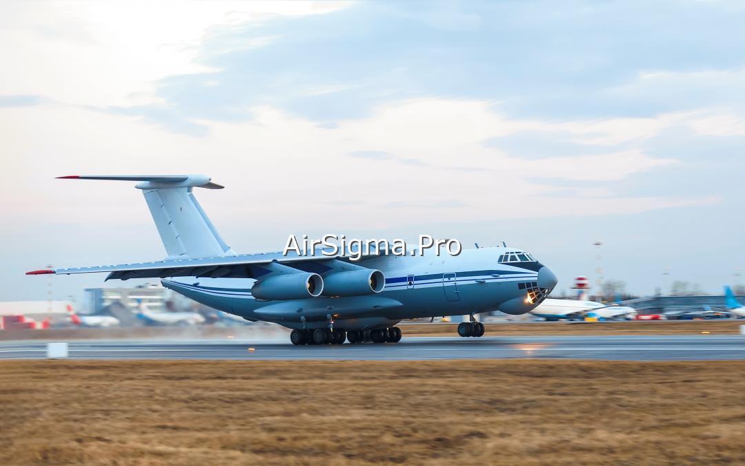 Sigma Airlines delivers food to Libya